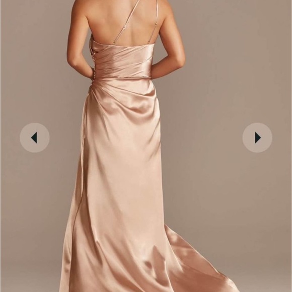 Night gown - Picture 3 of 3